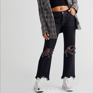 Free people mid rise Maggie jeans in black size 27